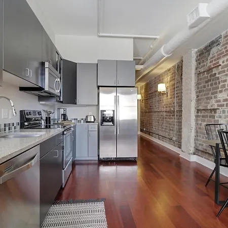 Downtown Loft- Steps Away From Plant Riverside! Savannah Exterior foto