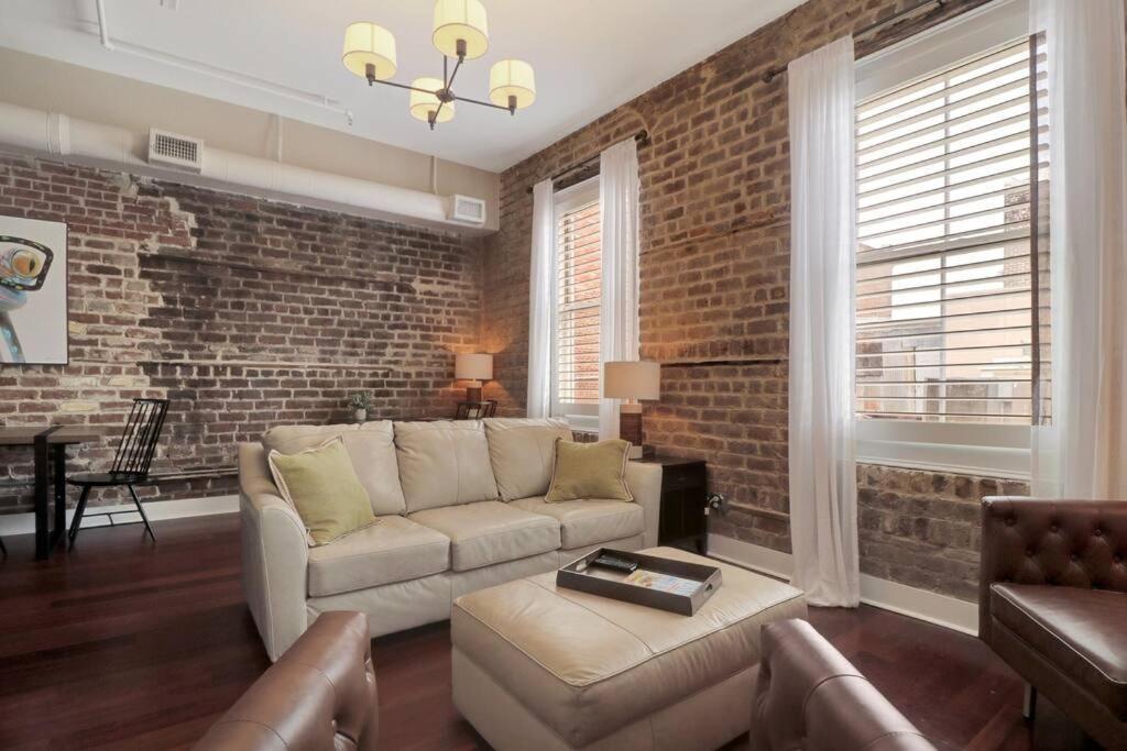 Appartement Downtown Loft- Steps Away From Plant Riverside! Savannah